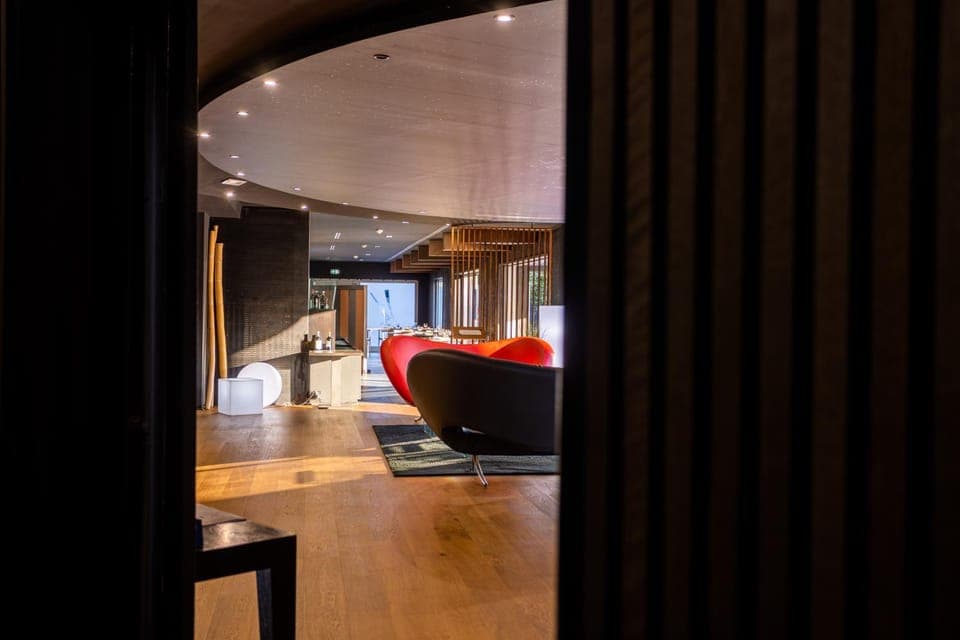 Communal lounge/ TV room, Living room, Dining area