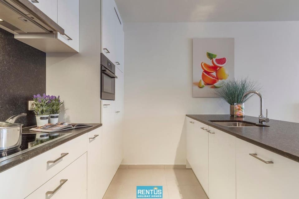 Kitchen or kitchenette, dishwasher, pet friendly, stove