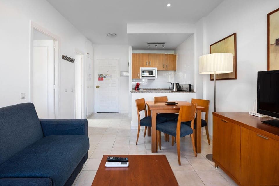 Communal lounge/ TV room, Living room