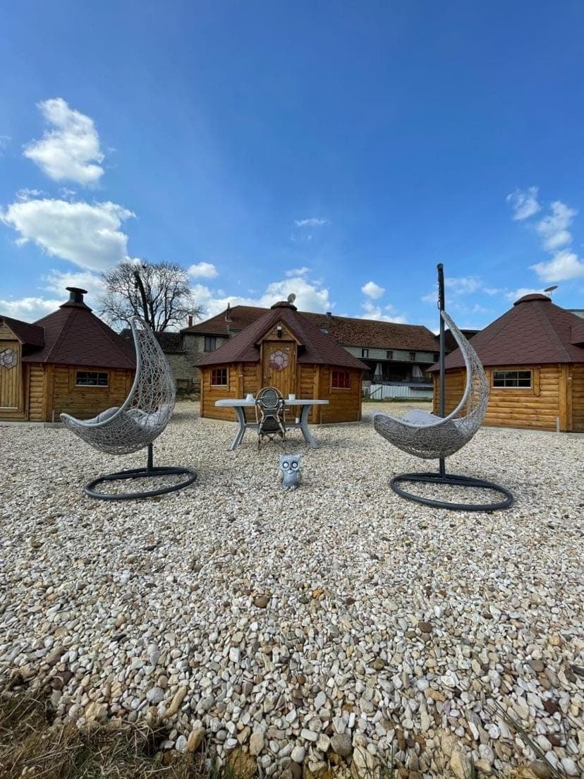 Property building, Day