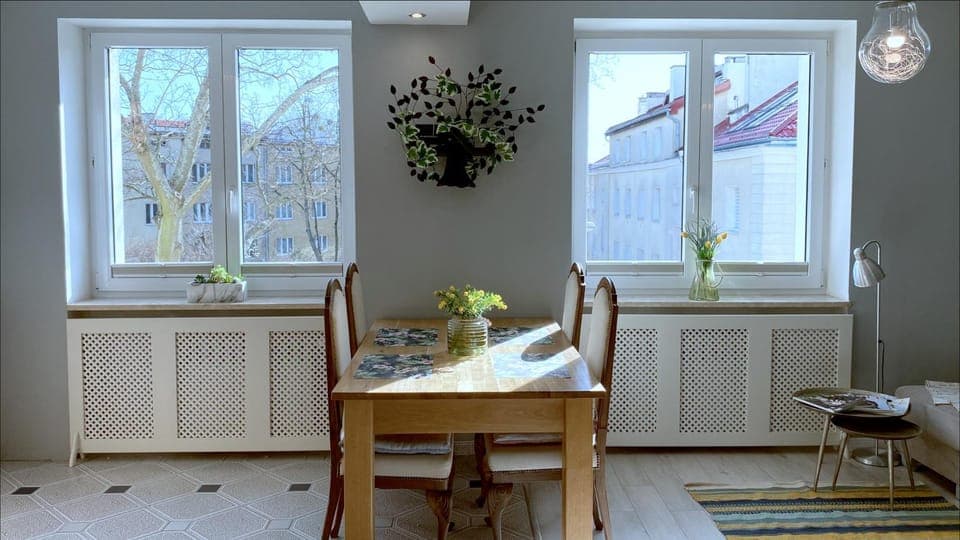 Living room, Seating area, Dining area