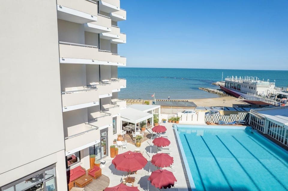 Property building, Swimming pool