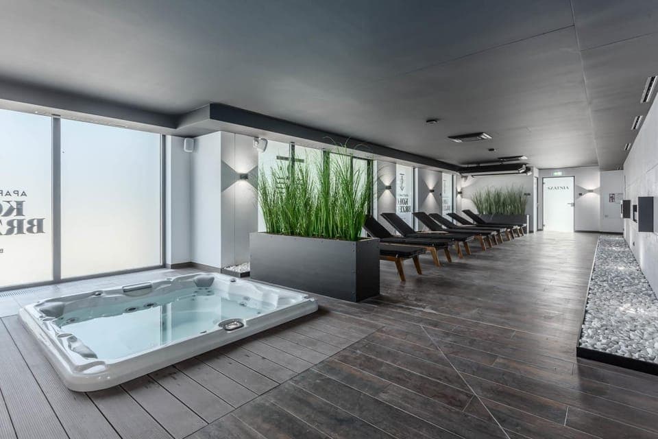 Massage, Sauna, Solarium