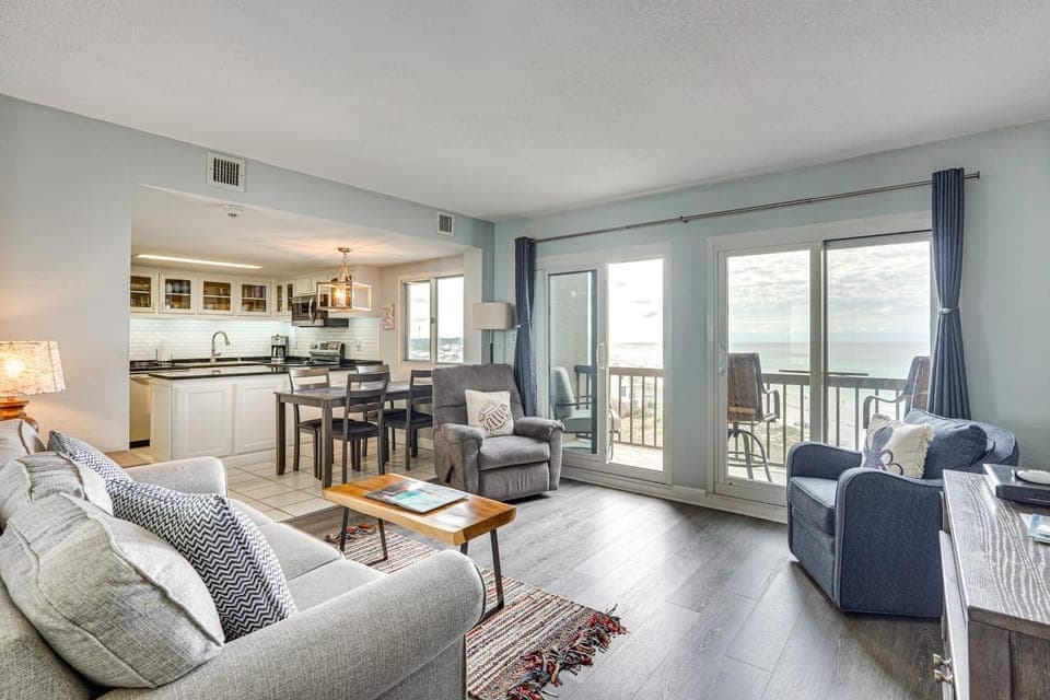 Beach, Pool, Gulf-View Balconies! PCB Resort Condo House in Sunnyside