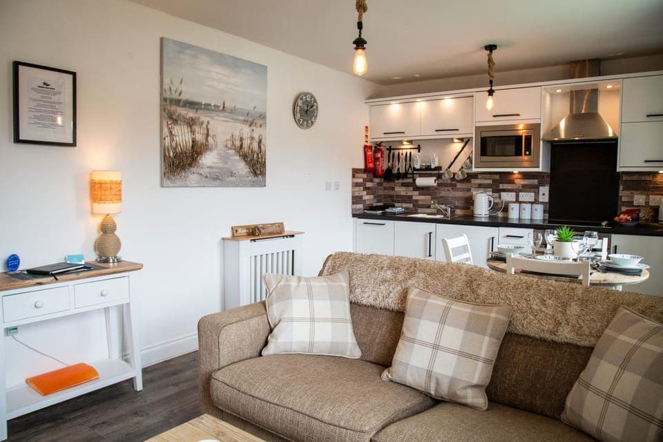 Food and drinks, Food, minibar