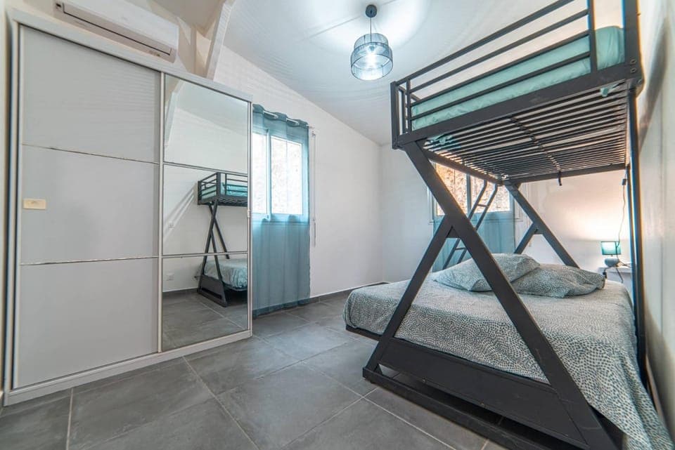 Bed, Bedroom, bunk bed, air conditioner