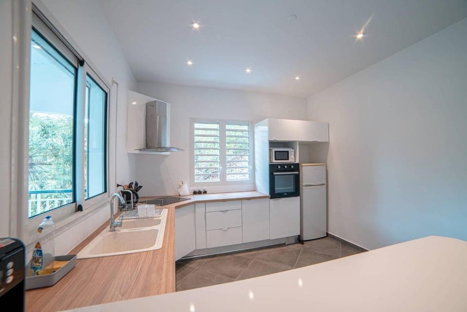 Kitchen or kitchenette, minibar, pet friendly, stove