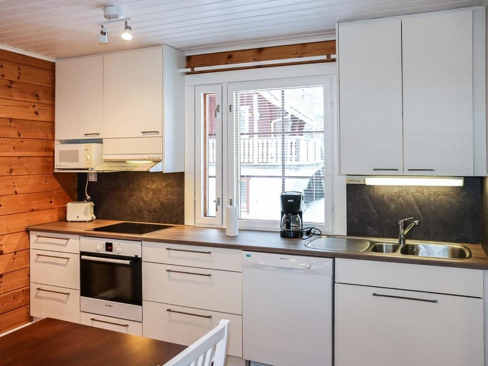 Holiday Home Alppikylä 8a paritalo by Interhome House in Finland
