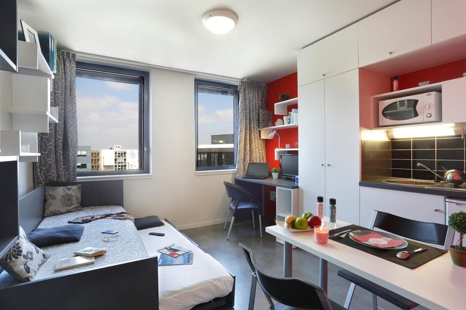 Dining area, Bedroom