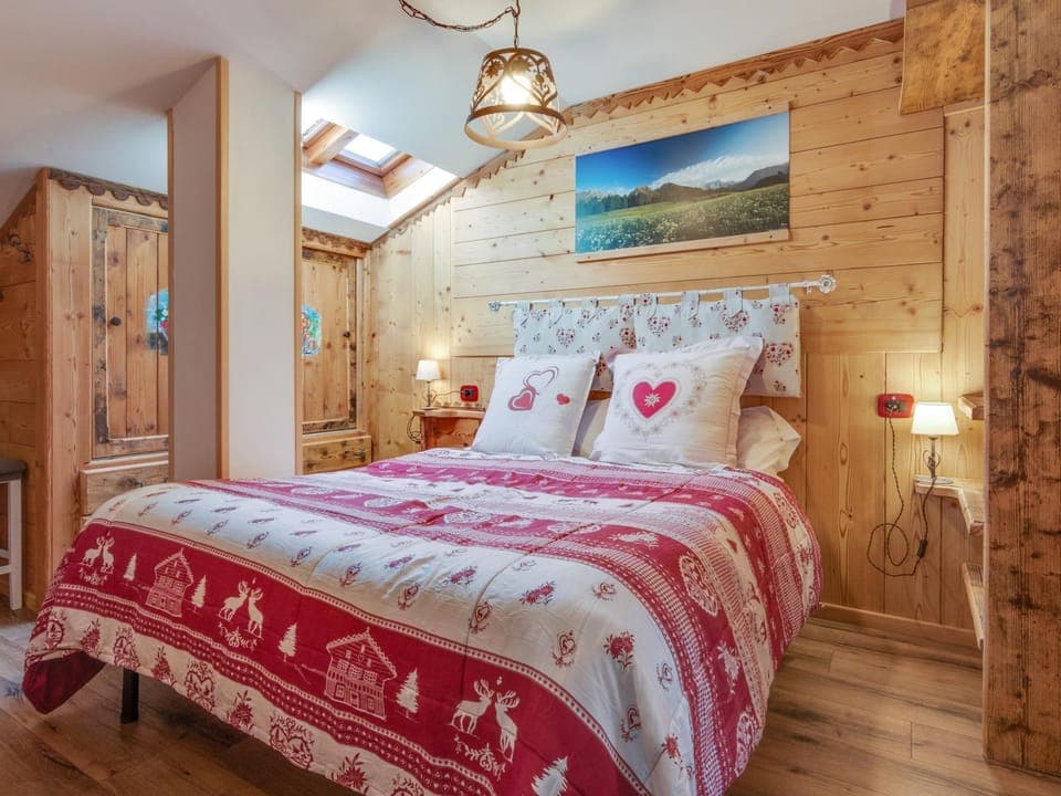 Bed, Photo of the whole room, Bedroom, wardrobe