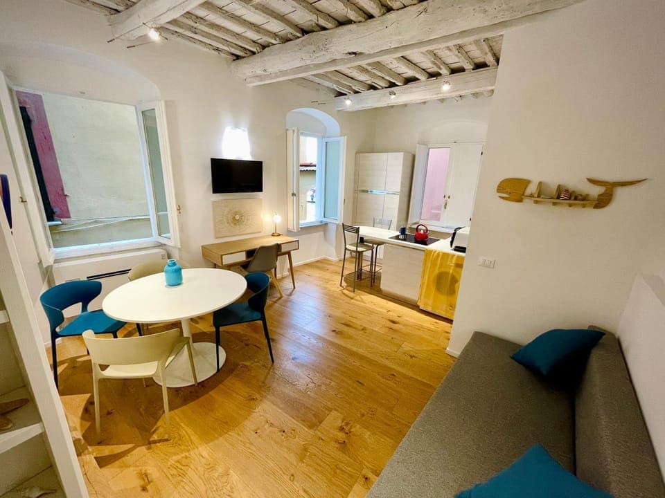 Bed, TV and multimedia, Kitchen or kitchenette, Living room, Dining area, internet, locker, kitchen, air conditioner