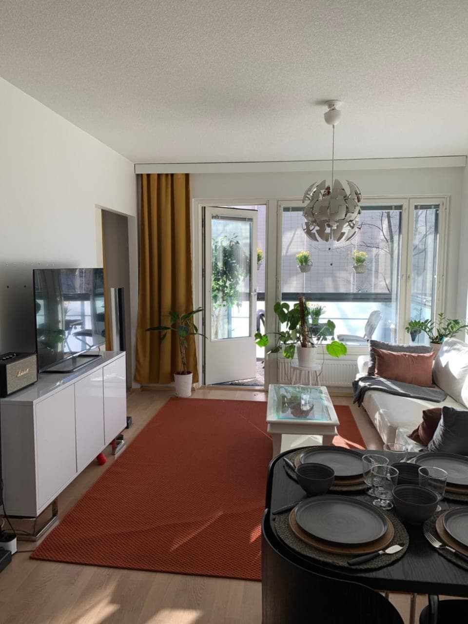 Photo of the whole room