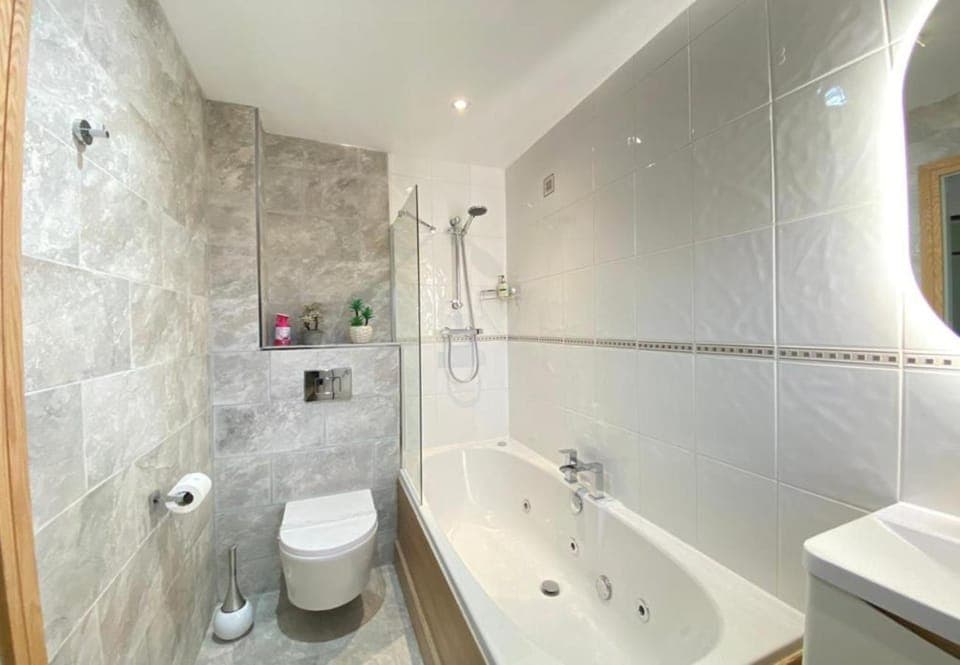 Hot Tub, Bathroom, Bath