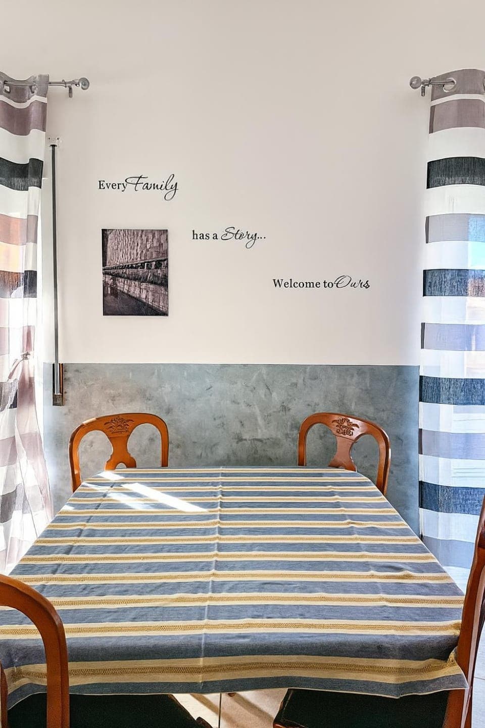 Living room, Dining area