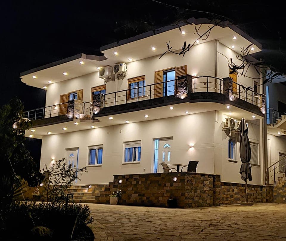 Property building, Night, View (from property/room), Balcony/Terrace