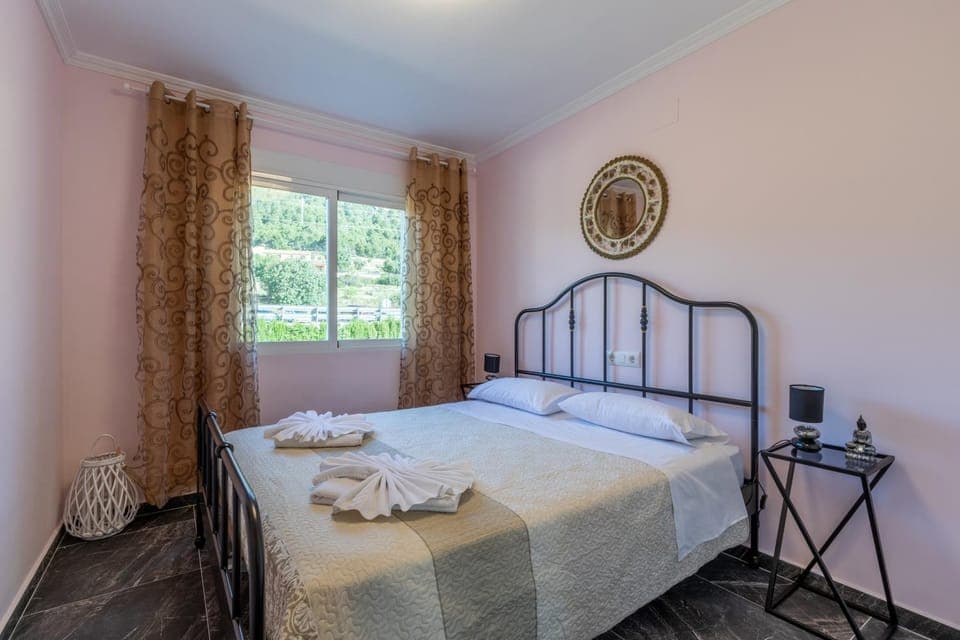 Living room, Bedroom