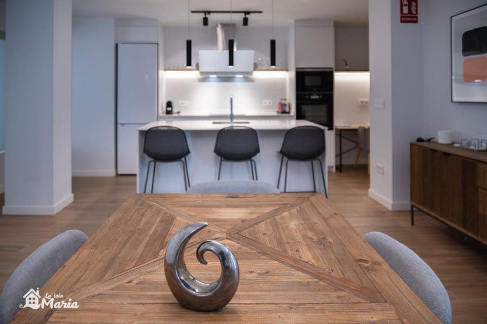 Kitchen or kitchenette, kitchen