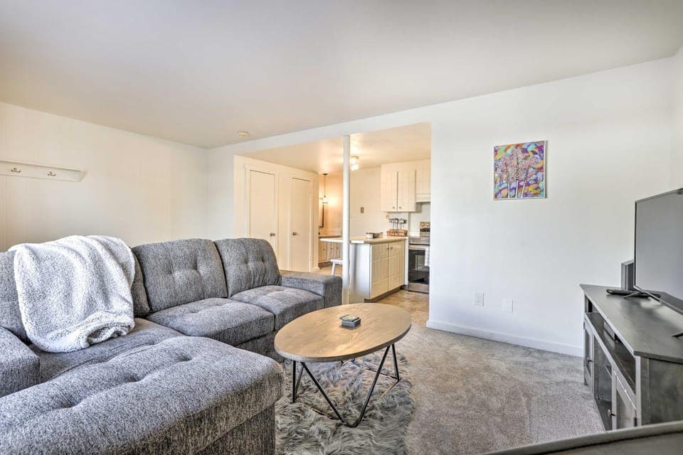 Steps to Dillon Reservoir: Mtn-View Condo House in Dillon