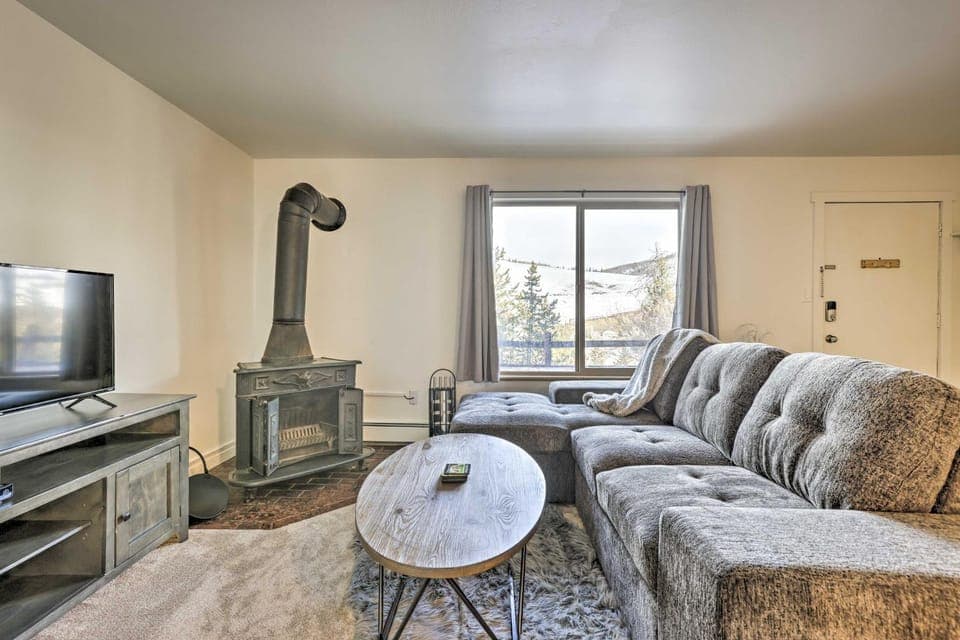 Steps to Dillon Reservoir: Mtn-View Condo House in Dillon