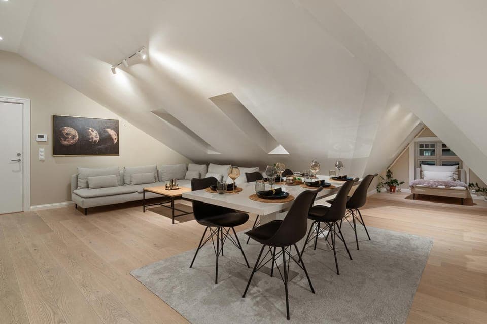 Living room, Seating area, Dining area