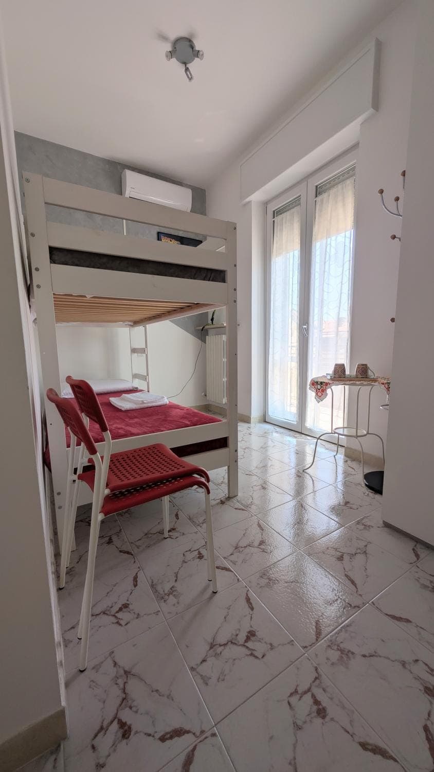 Bedroom, bunk bed, air conditioner