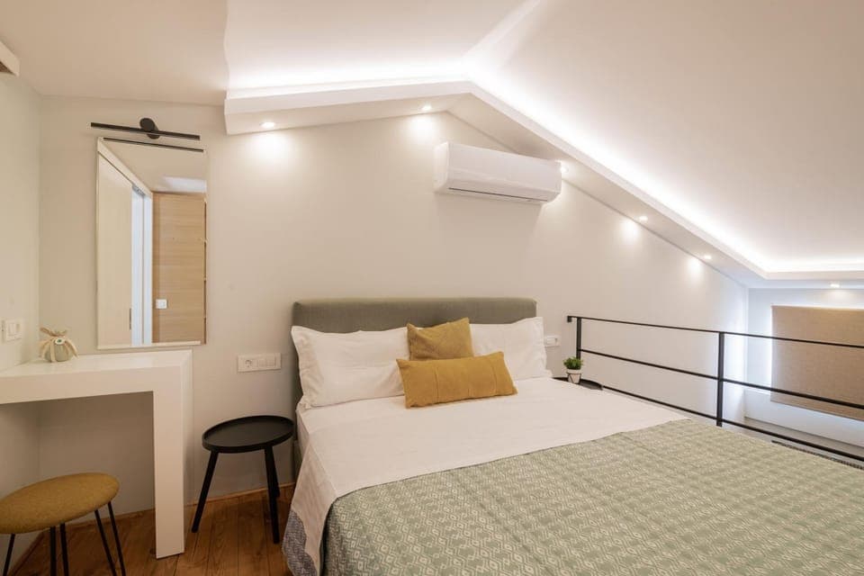 Cosy & elegant loft suite in the city center Apartment in Zakynthos