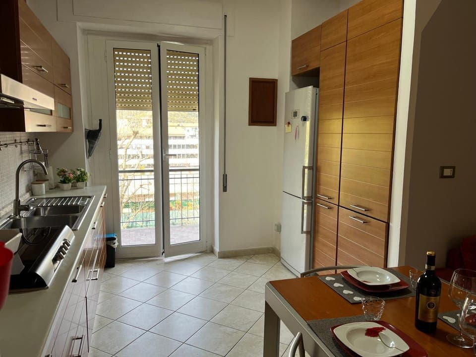 Kitchen or kitchenette, Dining area, dishwasher, minibar, stove