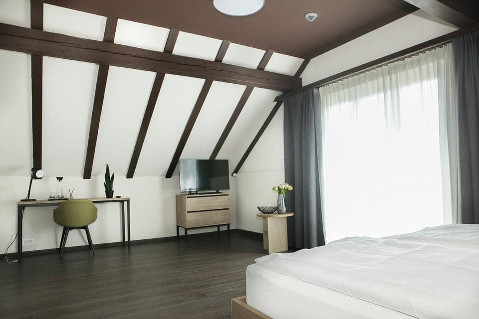 TV and multimedia, Living room, Photo of the whole room, Seating area