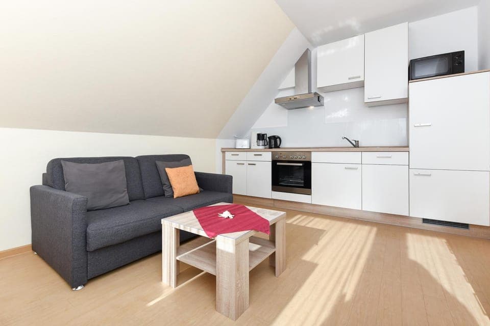 Kitchen or kitchenette, Living room