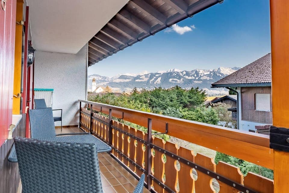 View (from property/room), Balcony/Terrace, Mountain view