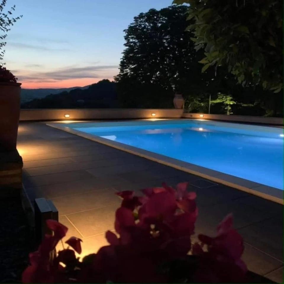 Floor plan, Pool view, Swimming pool