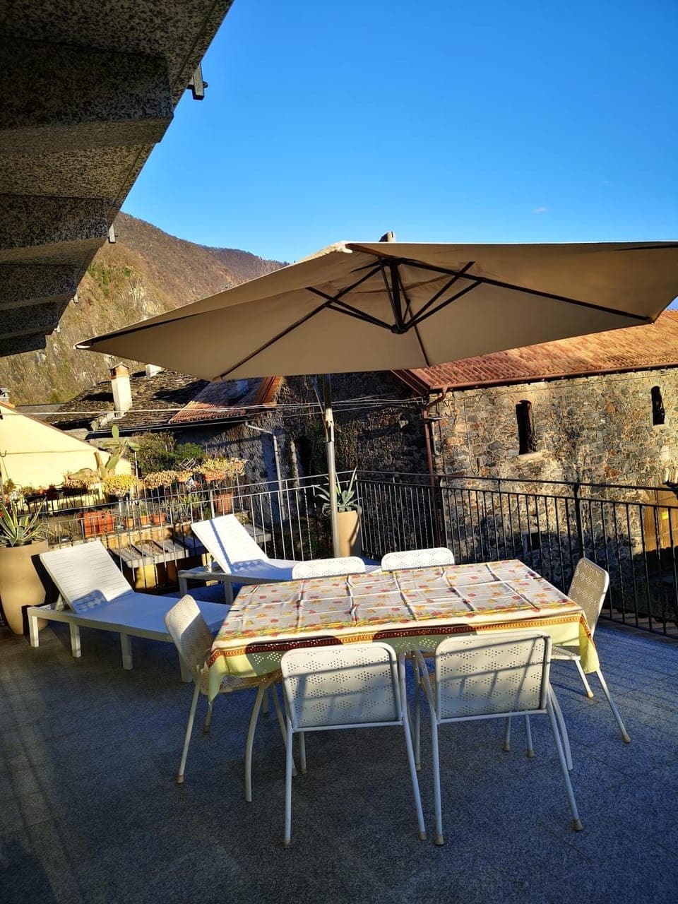 Patio, Day, View (from property/room), Balcony/Terrace, Dining area, sunbed