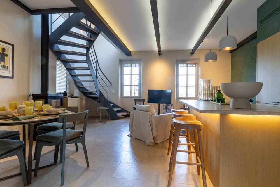 TV and multimedia, Kitchen or kitchenette, Living room, Dining area