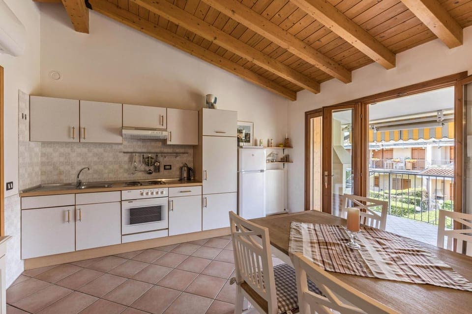 Property building, Kitchen or kitchenette, Living room