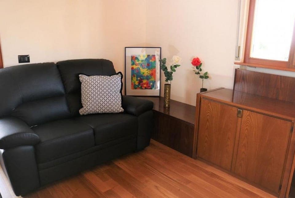 Living room, Decorative detail