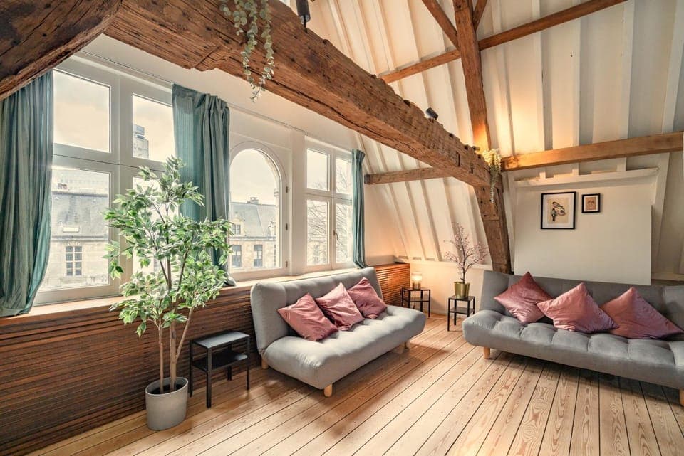 Living room, Seating area