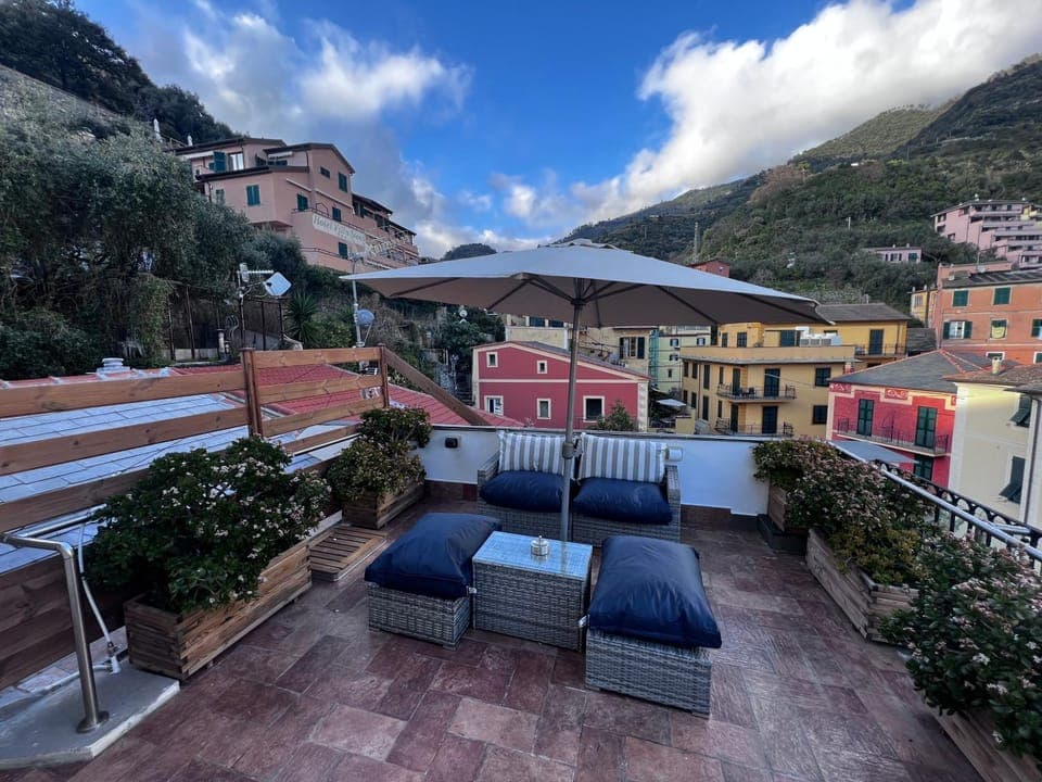 Natural landscape, View (from property/room), Balcony/Terrace, City view, Mountain view, sunbed