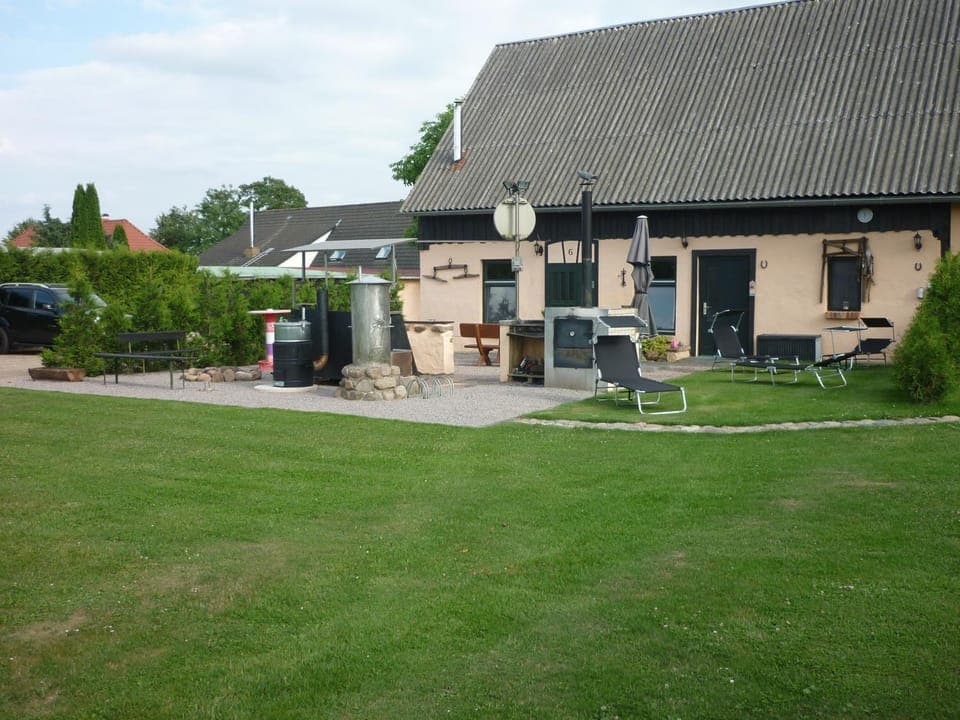 BBQ facilities, Garden, Balcony/Terrace