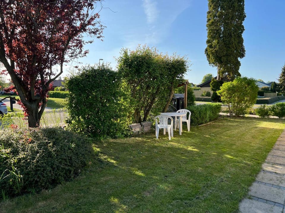 Property building, Garden, Garden view