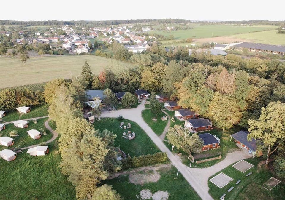 Property building, View (from property/room)