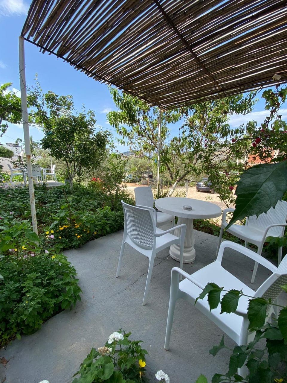 Patio, BBQ facilities, Garden, View (from property/room), Balcony/Terrace, City view, Garden view, Mountain view