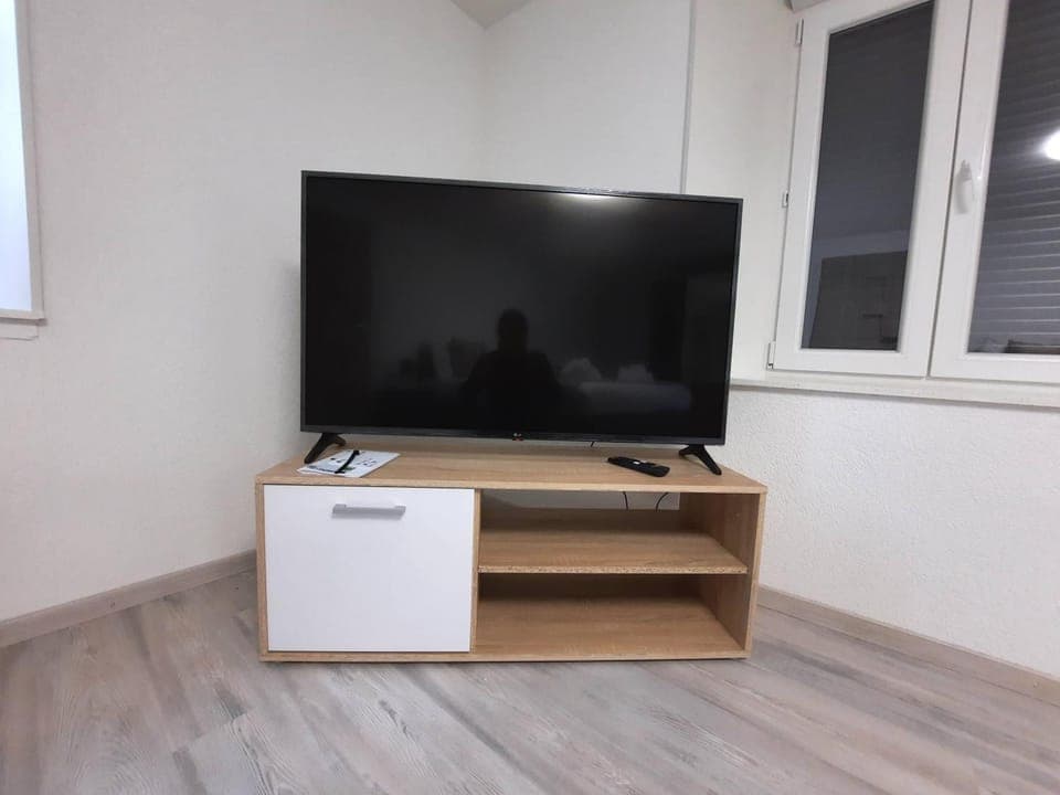 TV and multimedia, Bedroom