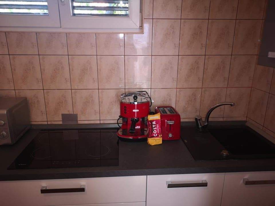 Coffee/tea facilities, Kitchen or kitchenette