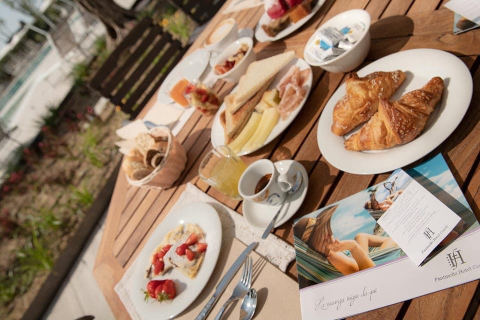 Breakfast, Continental breakfast