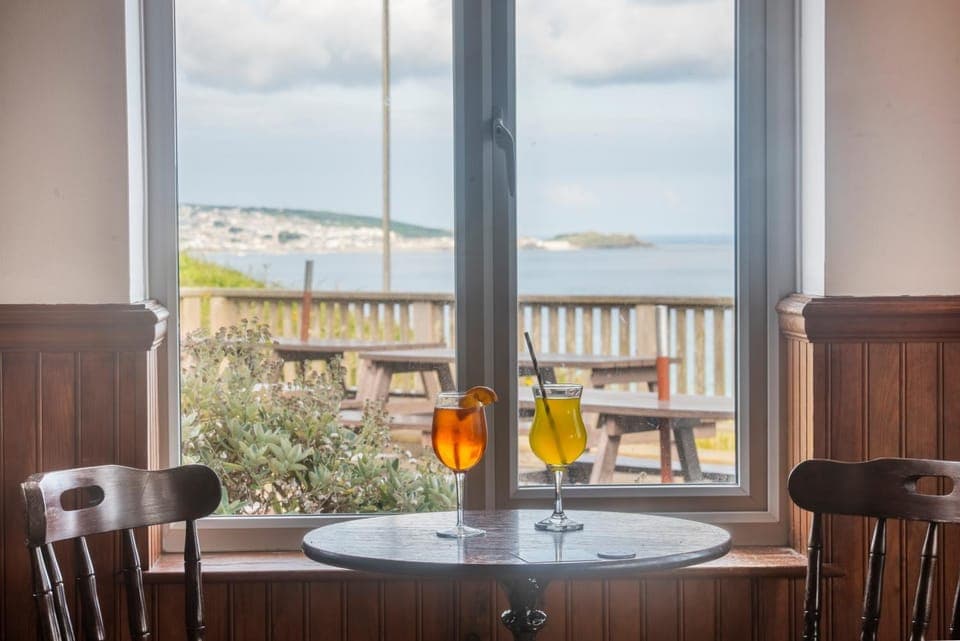 Food and drinks, Sea view