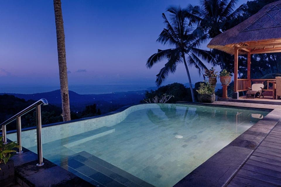 Restaurant/places to eat, Massage, Swimming pool, Breakfast