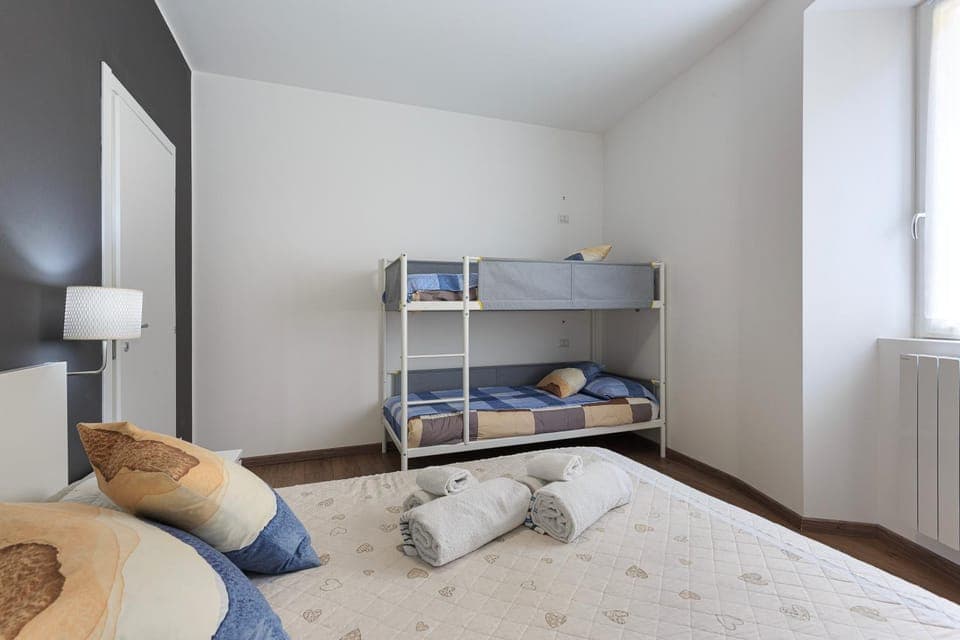 Bed, Photo of the whole room, Bedroom, bunk bed