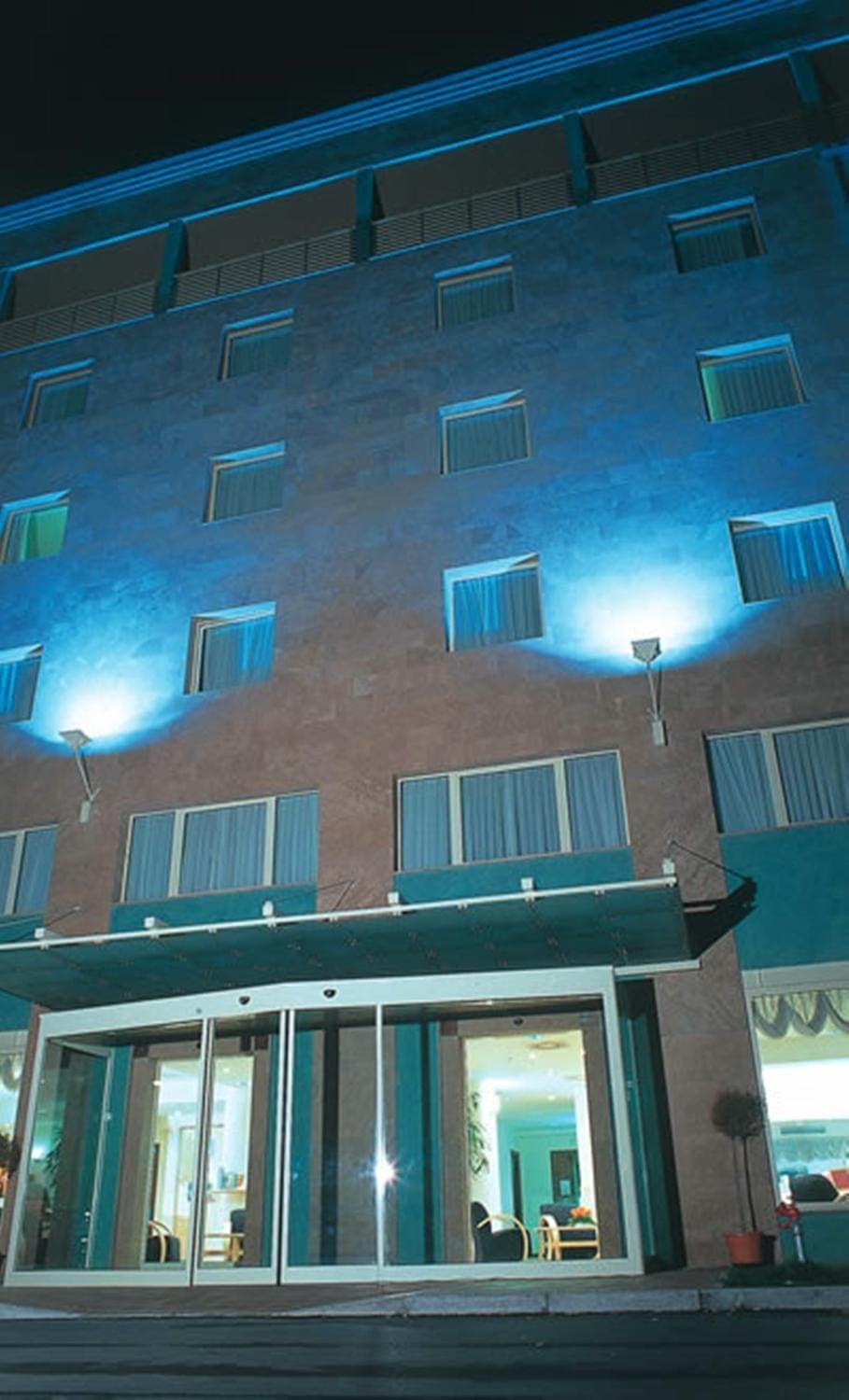 Facade/entrance, Facade/entrance