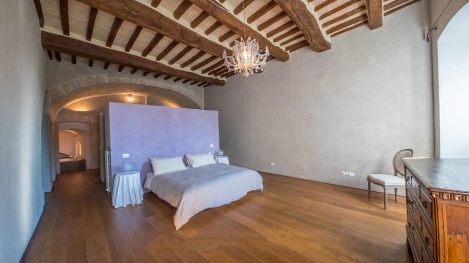 Bed, Decorative detail, Bedroom