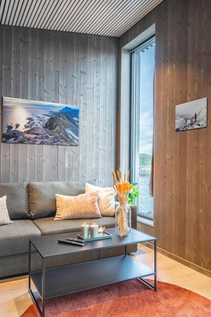 Seating area, Bedroom